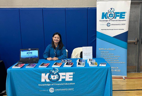 Consolidated Credit’s Community Outreach Manager, Lexi Lin, at a community event.