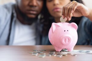 Image showing this topic: Cash management as a couple: Finding the right system for you